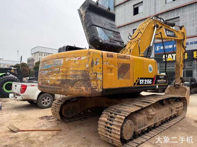 三一重工 SY215C 挖掘机
