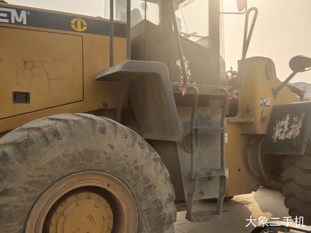 山工 ZL50F 装载机