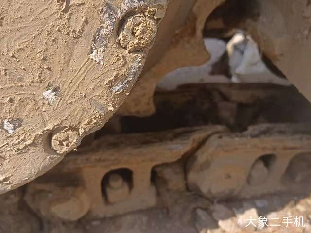 神钢 SK130-8 挖掘机