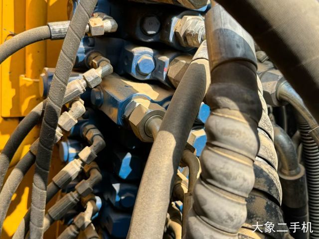 柳工 CLG9075E 挖掘机