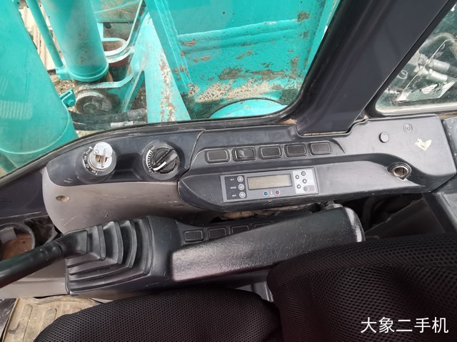 神钢 SK250 挖掘机