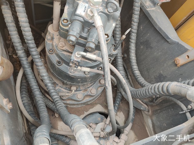 徐工 XE200DA 挖掘机