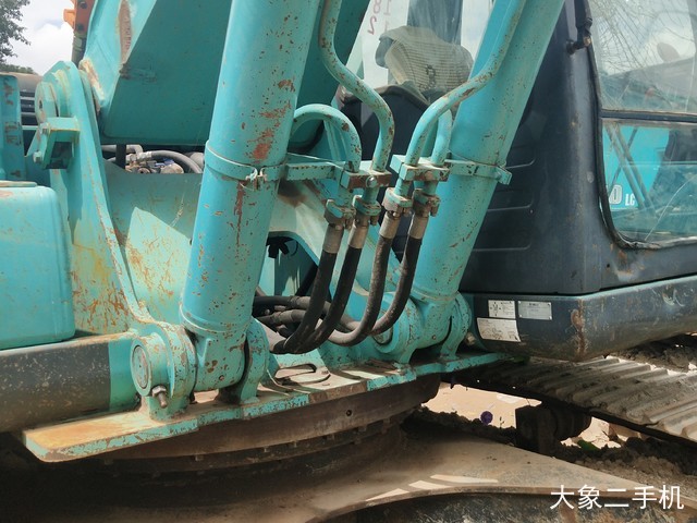 神钢 SK350LC-8 挖掘机