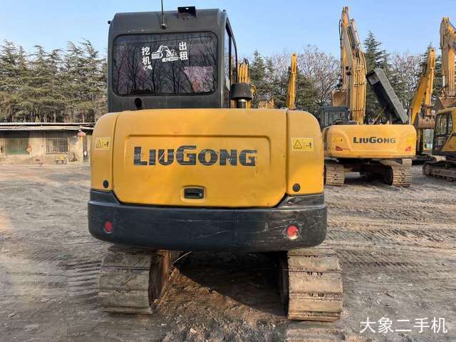 柳工 CLG906D 挖掘机