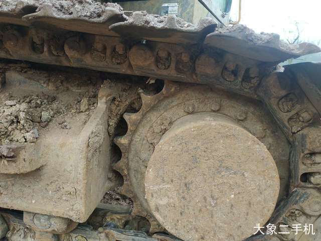 山东临工 E6135F 挖掘机