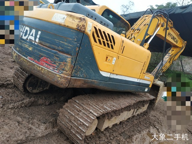 现代 R150LC-9 挖掘机