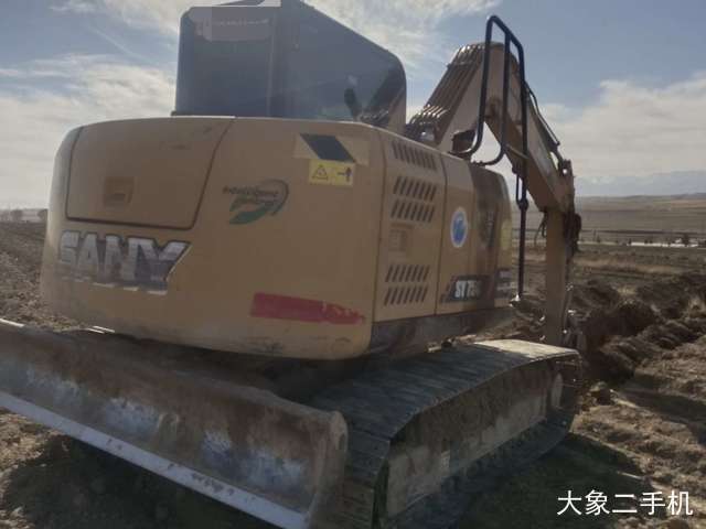 三一重工 SY75C-10 挖掘机