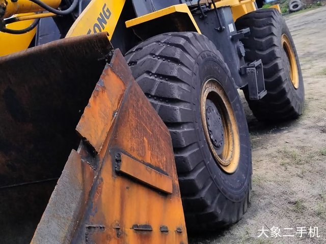 柳工 CLG856H 装载机