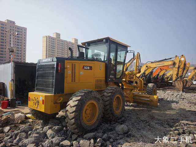 山推 SG18D-3 平地机