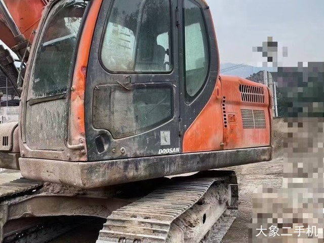 斗山 DX120-9C 挖掘机