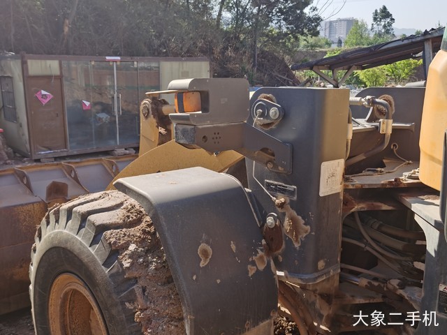 山东临工 L955F 装载机