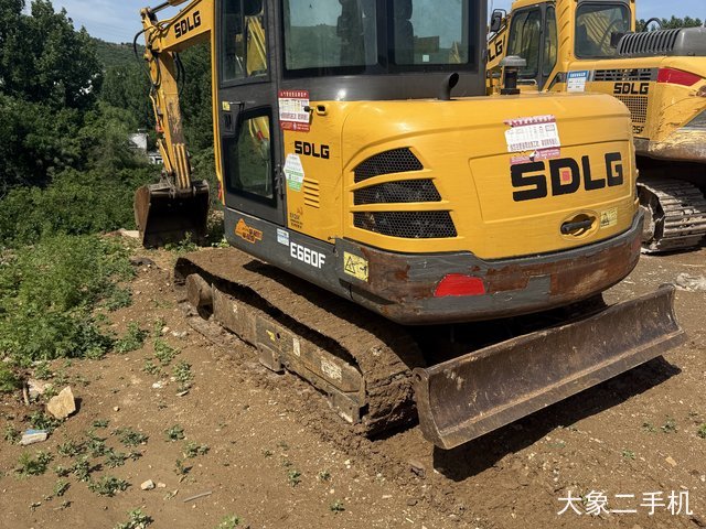 山东临工 LG655 挖掘机