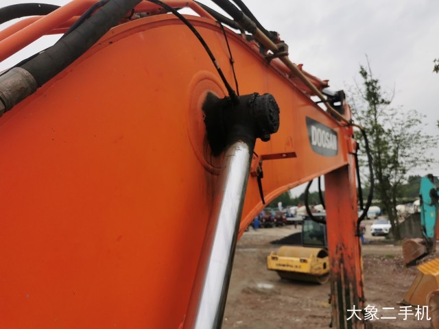 斗山 DH225LC-9 挖掘机