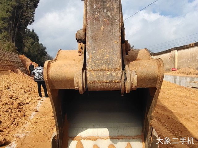 卡特彼勒 新一代Cat®320液压 挖掘机