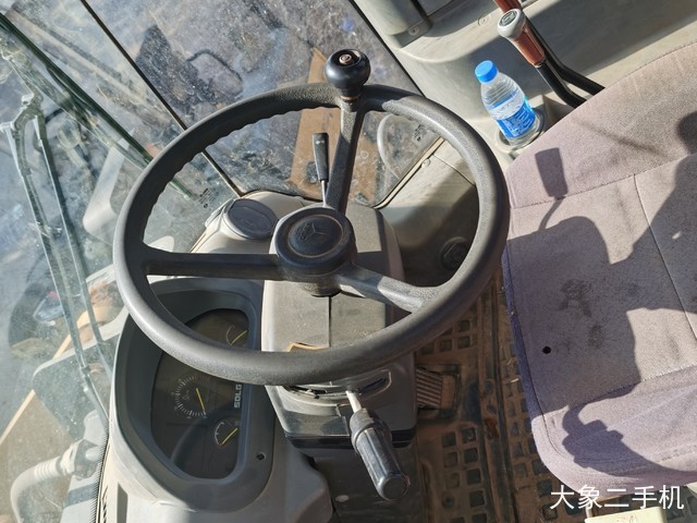 山东临工 L955F 装载机