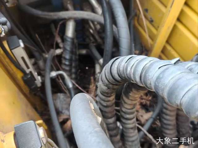 徐工 XE75D 挖掘机