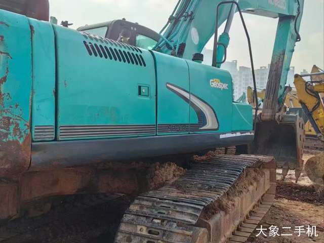 神钢 SK350LC-8 挖掘机