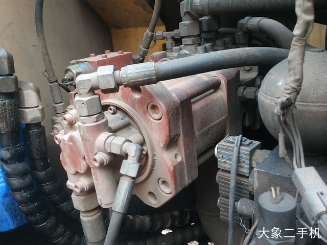 徐工 XE135B 挖掘机