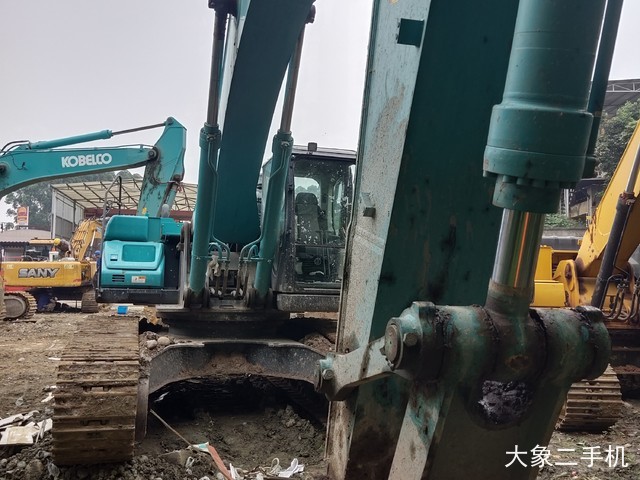神钢 SK350LC-10 挖掘机