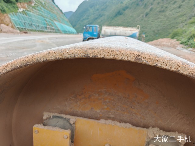 龙工 LG518B机械驱动 压路机