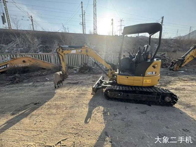 卡特彼勒 305.5 挖掘机
