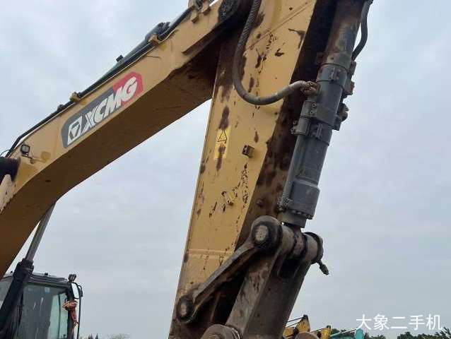 徐工 XE390CH 挖掘机