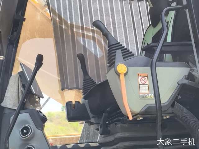 三一重工 SY375H 挖掘机