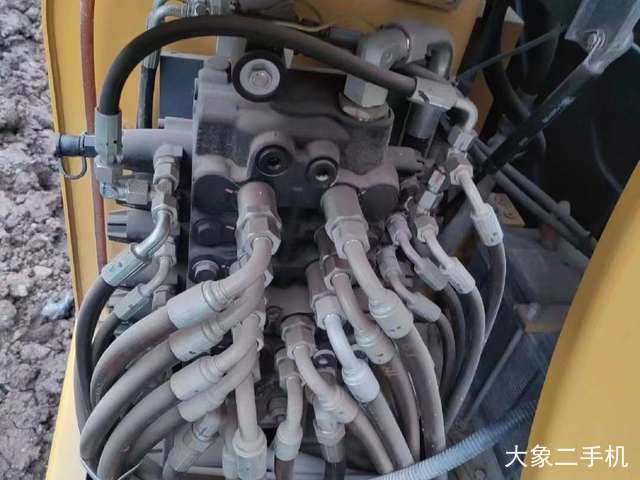 徐工 XE60WA 挖掘机