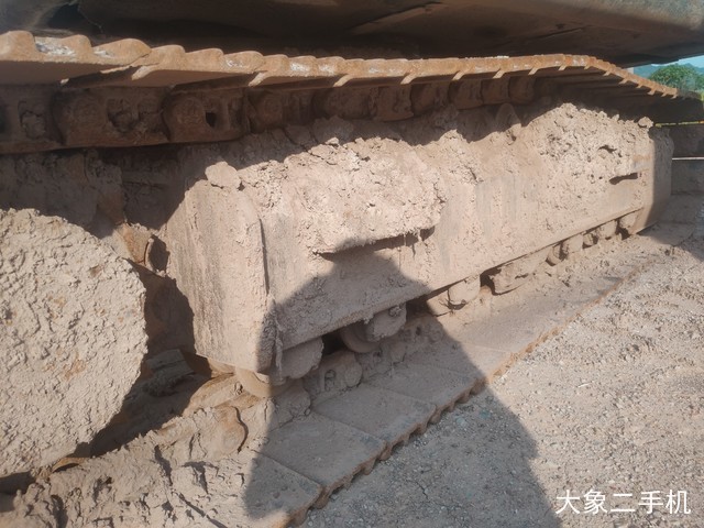 现代 R150LC-9 挖掘机