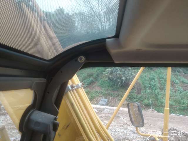 山东临工 E680F 挖掘机