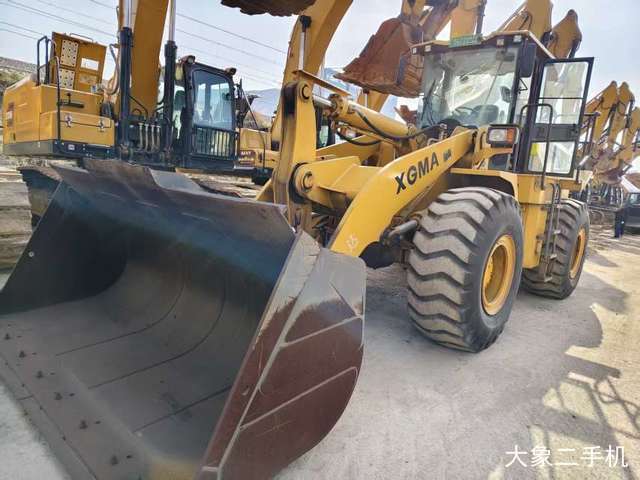 厦工 XG955HCNG 装载机