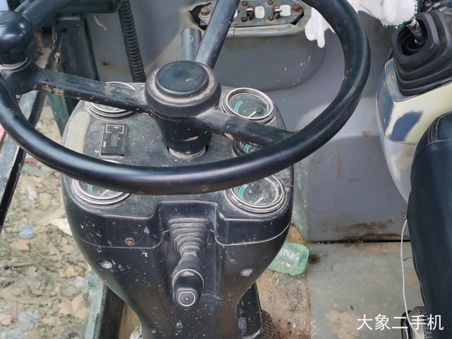 新源 XY75W-8 挖掘机