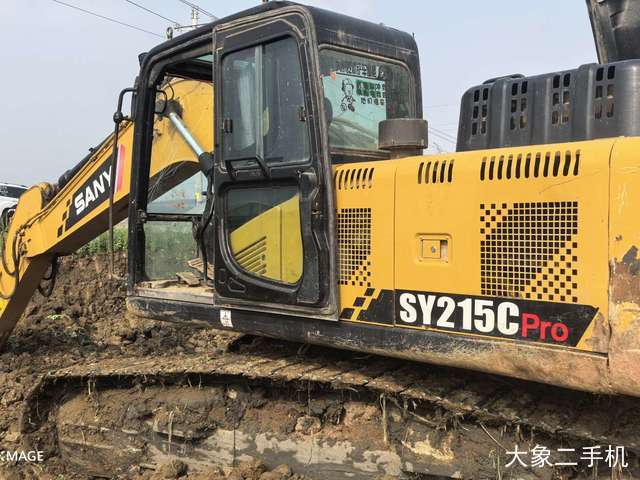 三一重工 SY200C 挖掘机