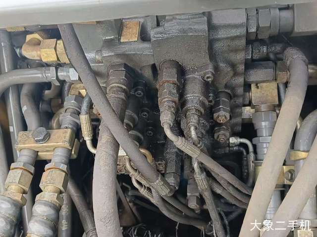 沃尔沃 EC120D 挖掘机