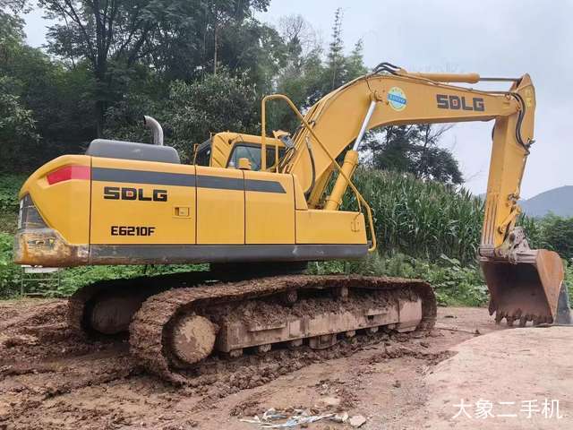 山东临工 E6210F 挖掘机