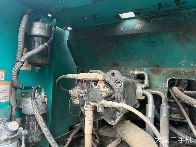 神钢 SK250 挖掘机