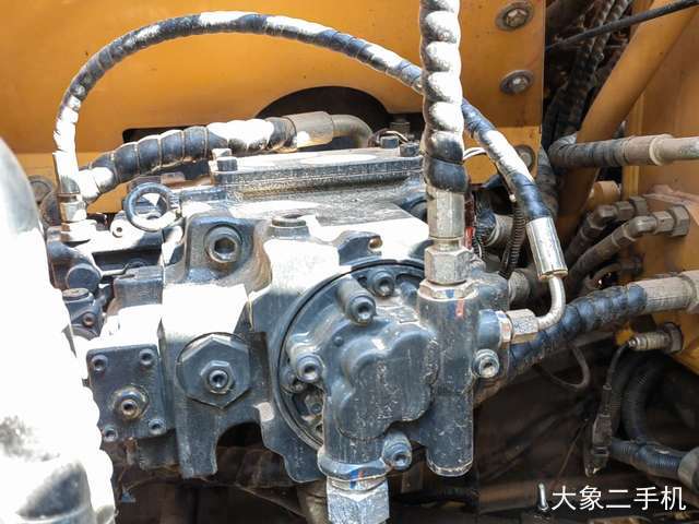 三一重工 SY135C-9 挖掘机