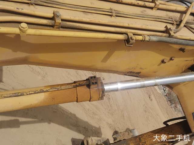 加藤 HD820 挖掘机