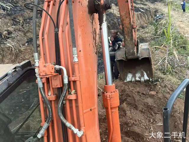 日立 EX130K-5 挖掘机