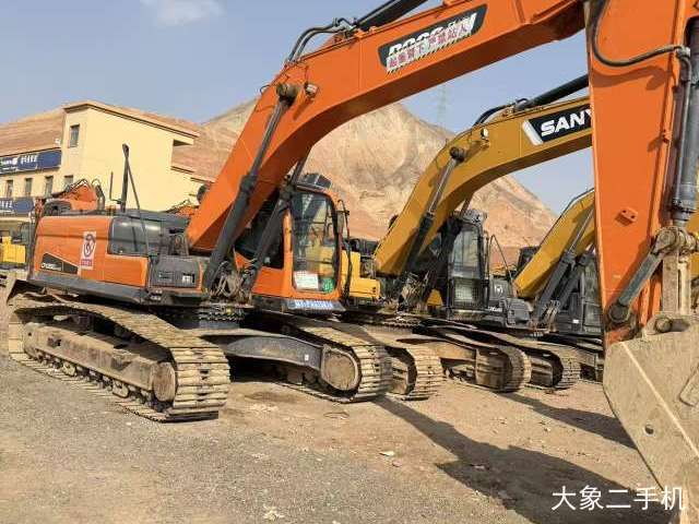 斗山 DH220LC-7 挖掘机