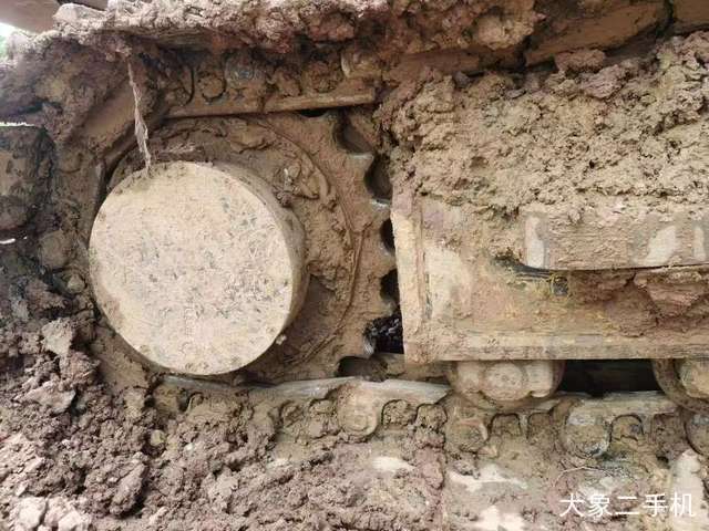 山东临工 E6135F 挖掘机