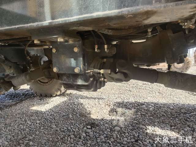 现代 R180W-9A 挖掘机