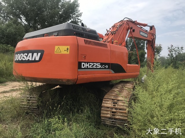 斗山 DH225LC-9 挖掘机