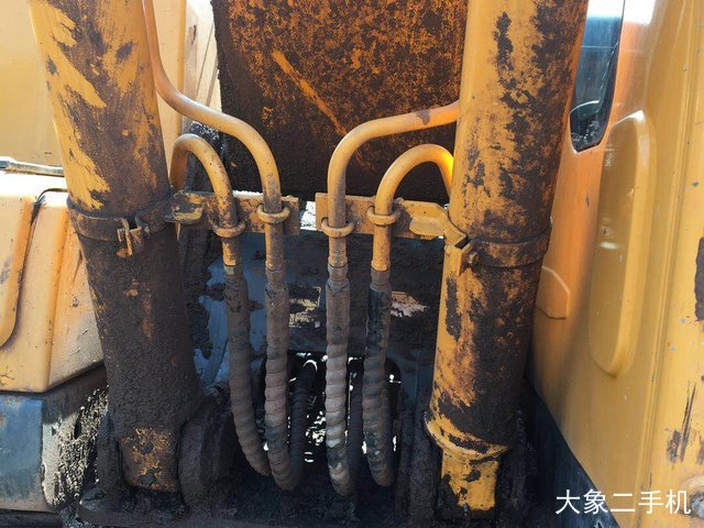 现代 R150LC-9 挖掘机