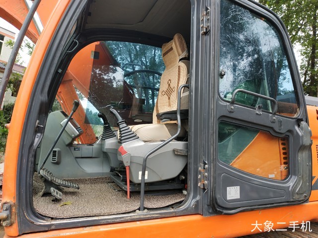 斗山 DX150LC 挖掘机