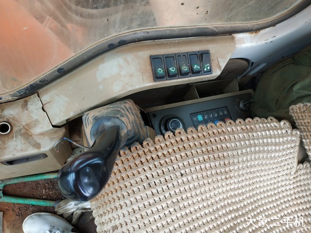 斗山 DH300LC-7 挖掘机