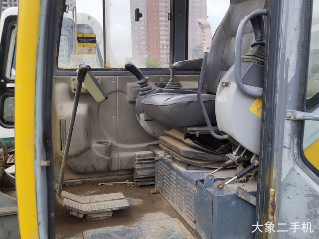 新筑股份 XZ65-8 挖掘机