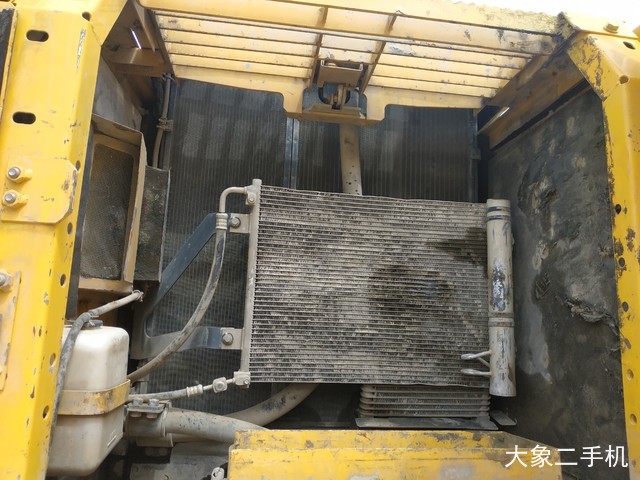 小松 PC240LC-8 挖掘机