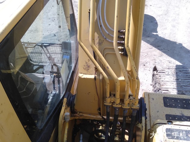 小松 PC240LC-8 挖掘机