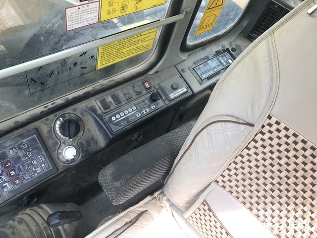 加藤 HD1023III 挖掘机